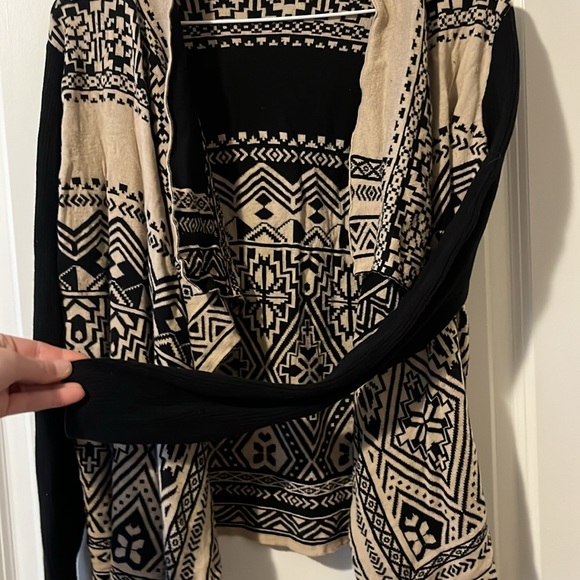 Lucky Brand open asymmetrical cardigan,M black & tan, geometric boho aztec - Picture 5 of 6